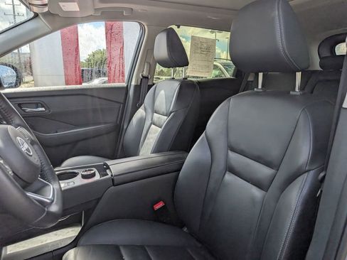 Certified 2024 Nissan Rogue SL w/ SL Premium Package AWD/4WD image 6