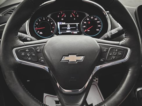 Used 2016 Chevrolet Malibu Premier w/ Driver Confidence Package II FWD image 8