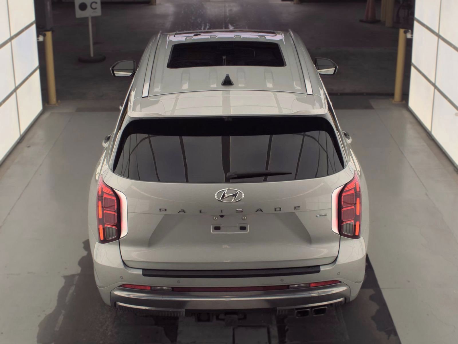 Used 2023 Hyundai Palisade Calligraphy AWD/4WD image 6