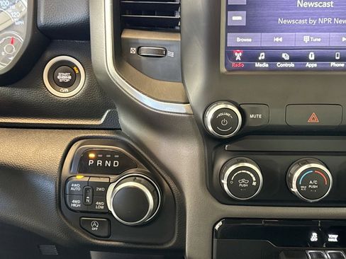 Used 2019 RAM 1500 Big Horn image 15