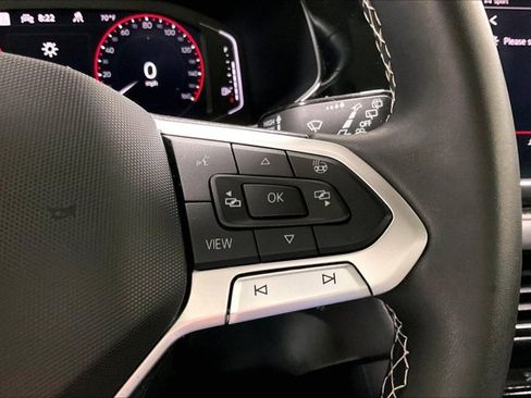 Used 2023 Volkswagen Taos SEL AWD/4WD image 19