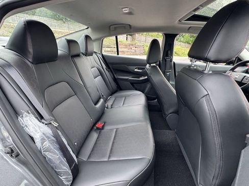 New 2026 Nissan Sentra SR w/ SR Premium Package FWD image 9