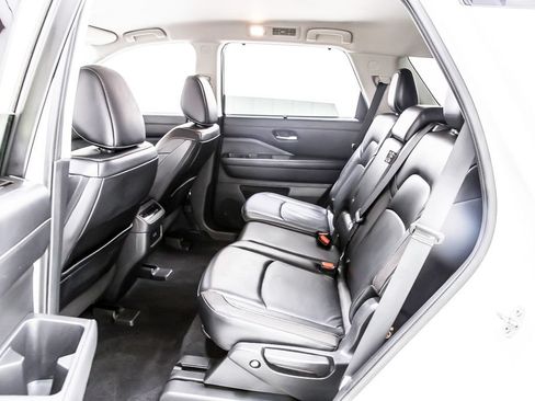 Used 2024 Nissan Pathfinder SL w/ Cargo Package FWD image 29