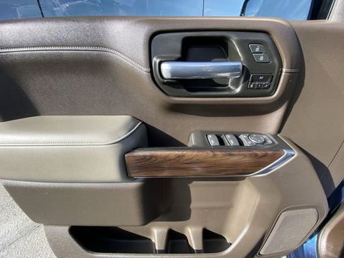 Used 2020 GMC Sierra 1500 SLT w/ X31 Off-Road Package image 13