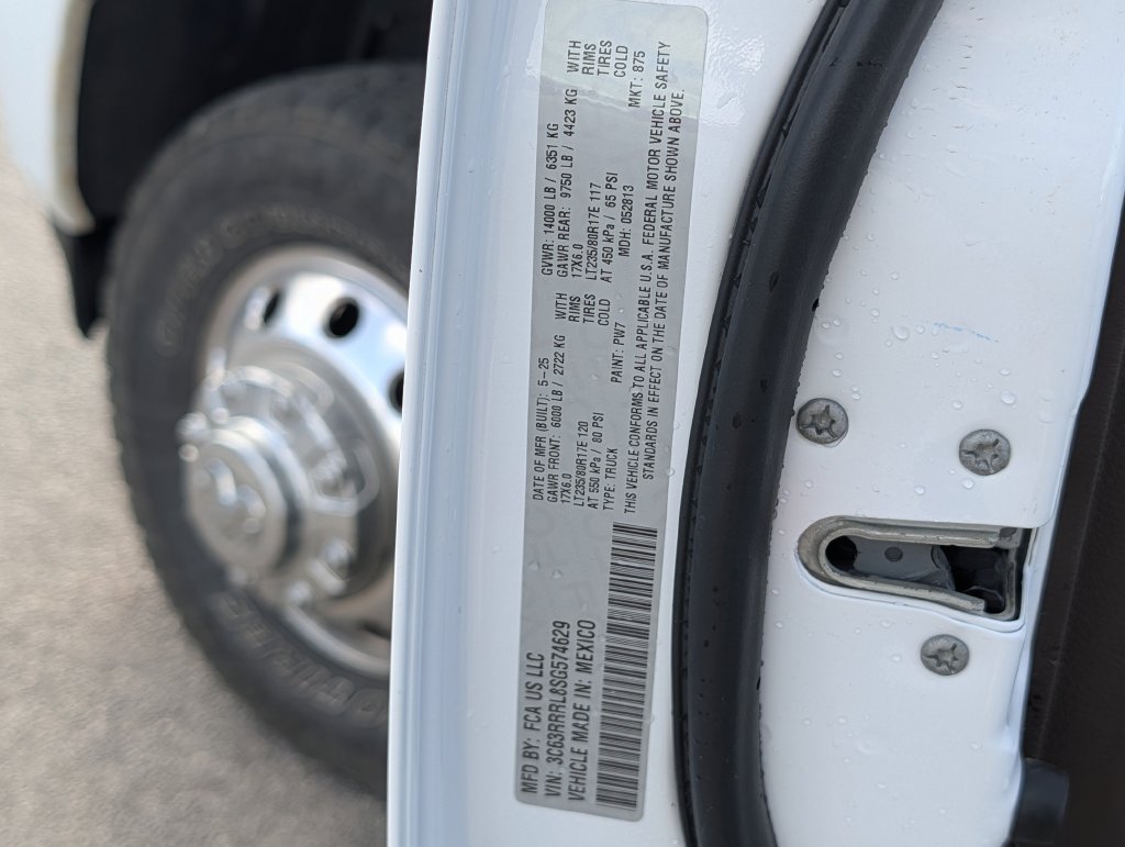 Used 2025 RAM 3500 Longhorn AWD/4WD image 39