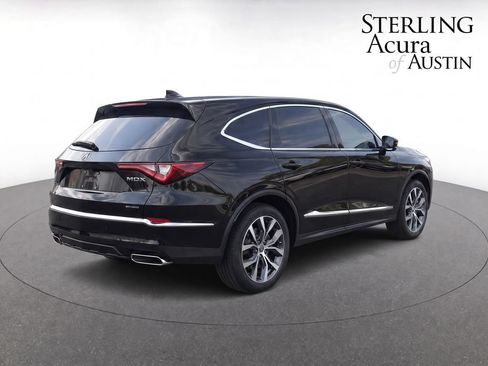 Used 2023 Acura MDX SH-AWD w/ Technology Package image 4