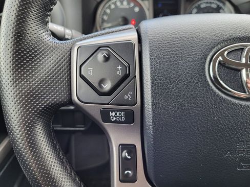 Used 2016 Toyota Tacoma SR5 w/ SR5 Appearance Package (DN) image 23