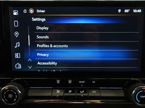 Used 2025 Chevrolet Colorado W/T image 40