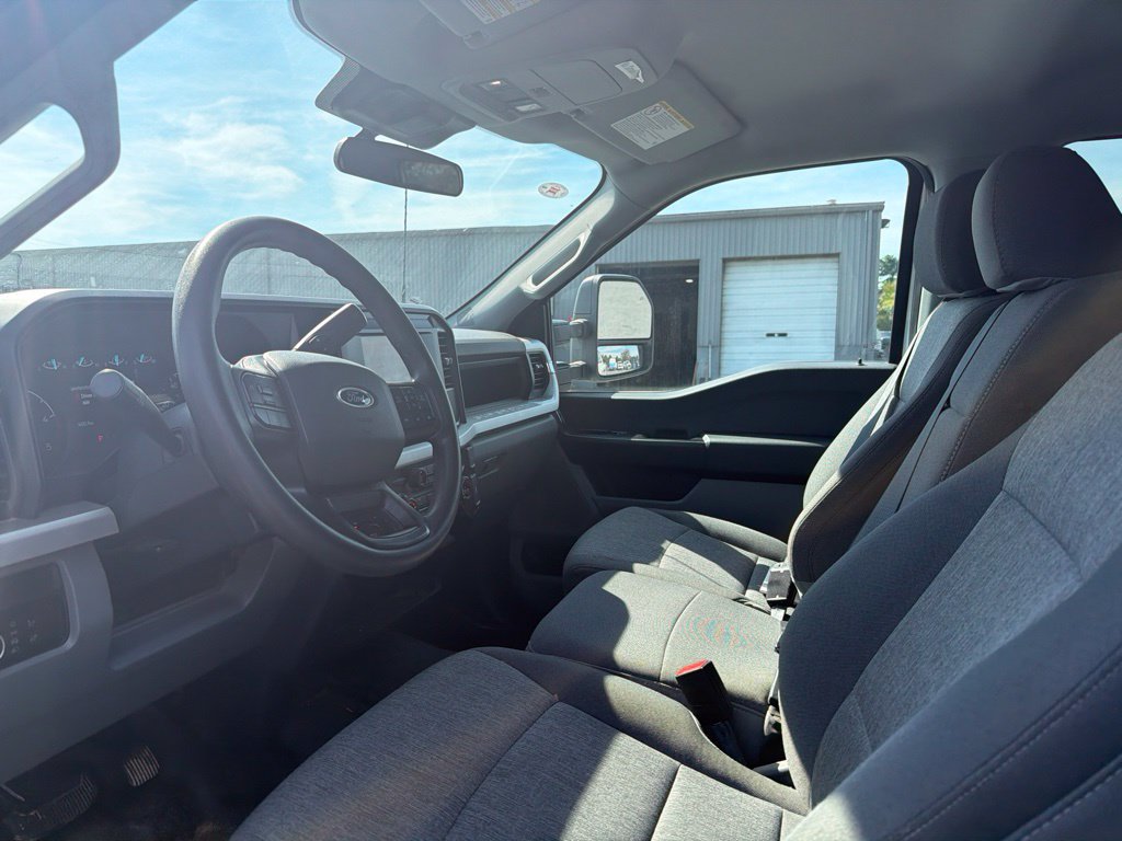 Used 2025 Ford F250 XL w/ FX4 Off-Road Package AWD/4WD image 13
