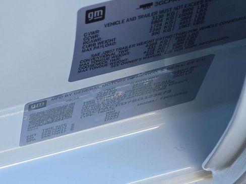 Used 2025 Chevrolet Silverado 1500 LT image 30