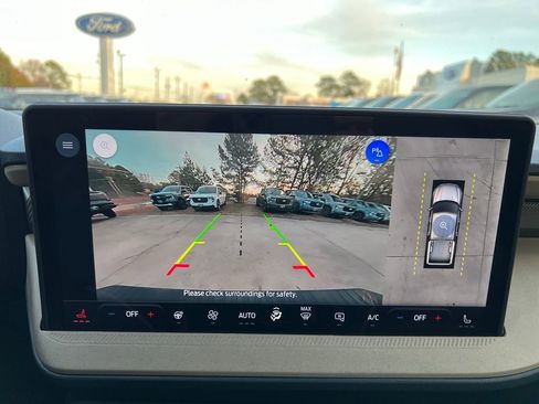 New 2025 Ford Maverick Lariat image 19