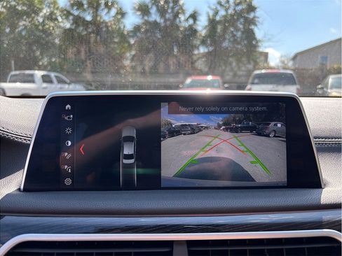 Used 2018 BMW 750i image 35