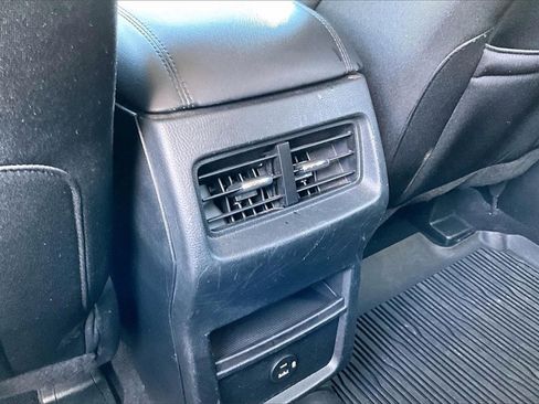 Used 2022 Ford Edge SE w/ Cargo Accessory Package image 28