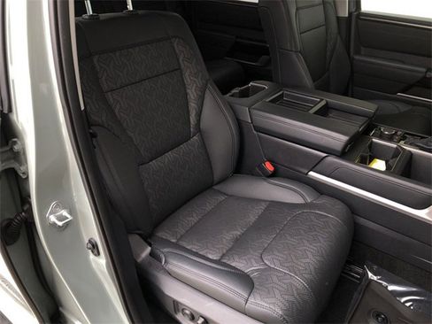 Used 2024 Toyota Tundra Limited image 29