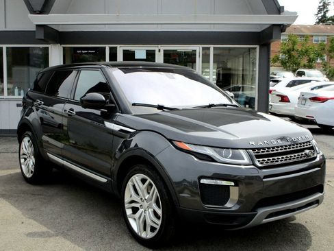 Used 2017 Land Rover Range Rover Evoque HSE AWD/4WD image 7