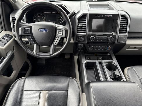 Used 2016 Ford F150 XLT w/ Equipment Group 302A Luxury image 18