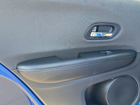 Certified 2022 Honda HR-V Sport image 12