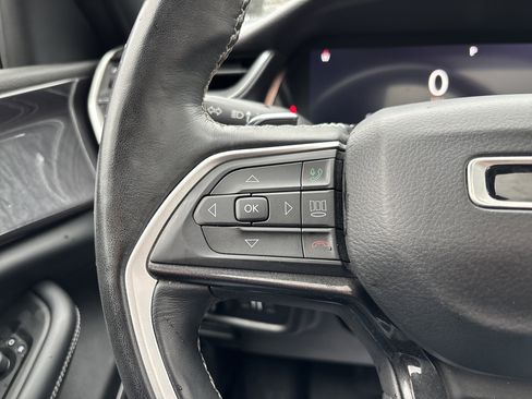 Used 2021 Jeep Grand Cherokee L Laredo image 22