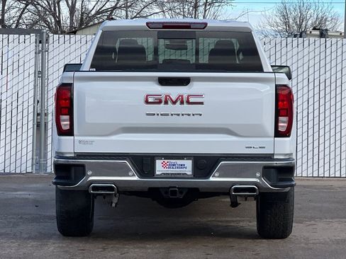 New 2026 GMC Sierra 1500 SLE image 5
