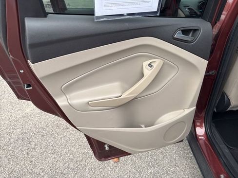 Used 2018 Ford Escape SEL image 19