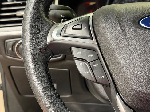 Used 2017 Ford Edge SEL w/ Equipment Group 201A AWD/4WD image 23