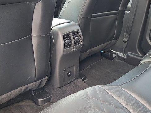 Certified 2023 Ford Escape Platinum w/ Premium Technology Package image 17