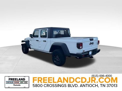 New 2024 Jeep Gladiator Sport image 4