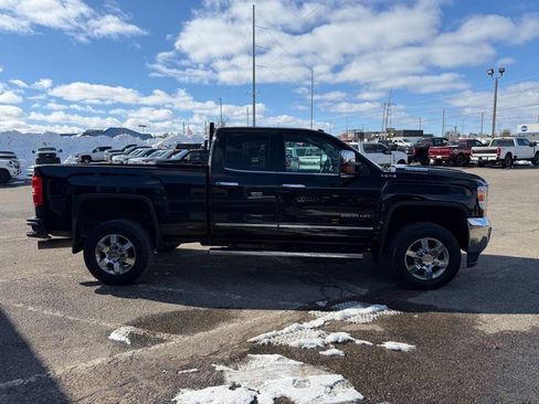 Used 2018 GMC Sierra 2500 SLT w/ Snow Plow Prep Package AWD/4WD image 6