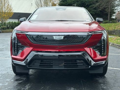 New 2026 Cadillac Optiq Sport 2 image 8