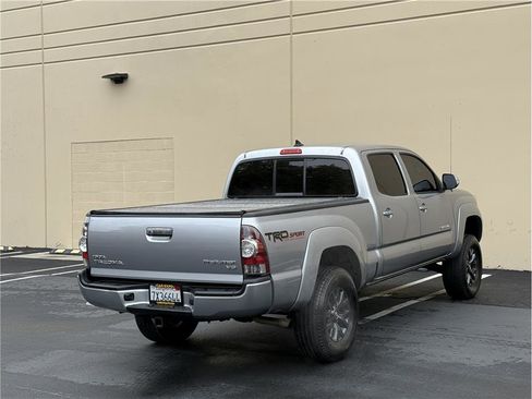 Used 2014 Toyota Tacoma PreRunner w/ TRD Sport Package image 6