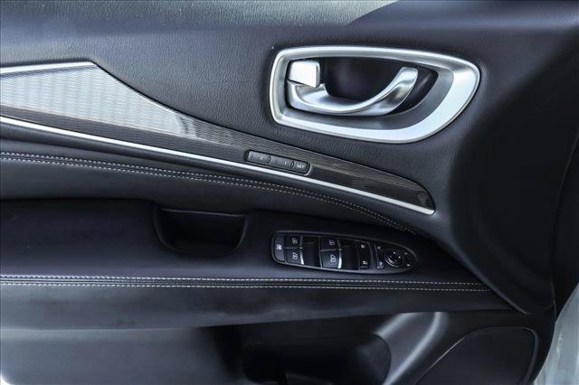 Used 2019 INFINITI QX60 Luxe w/ Essential Package AWD/4WD image 14