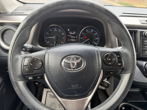 Used 2018 Toyota RAV4 LE w/ All Weather Liner Package image 9