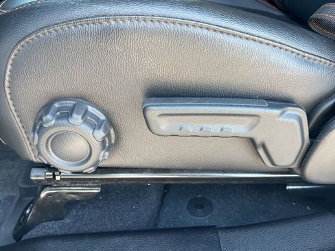 Used 2023 Jeep Gladiator Mojave w/ Cold Weather Group image 15