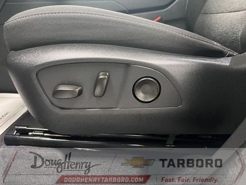 Used 2025 GMC Acadia Elevation FWD image 30
