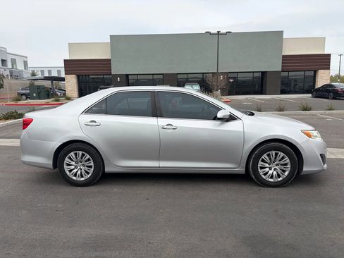 Used 2014 Toyota Camry L FWD image 4