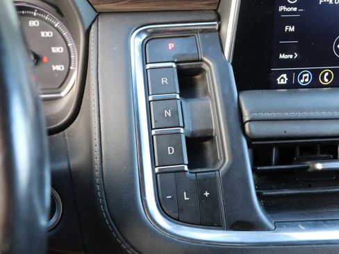 Used 2021 Chevrolet Tahoe LT w/ LT Signature Package image 24