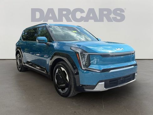 Certified 2024 Kia EV9 Land AWD/4WD image 1