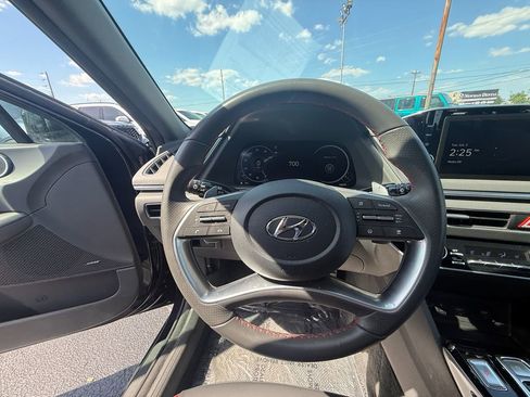 Used 2023 Hyundai Sonata SEL Plus FWD image 16