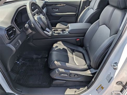 New 2025 Honda Pilot Touring image 10
