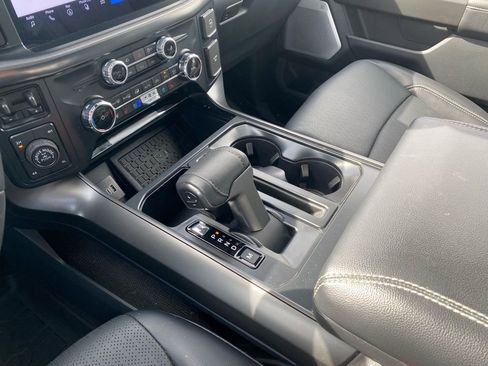 Used 2025 Ford F150 Lariat w/ Equipment Group 502A High image 26