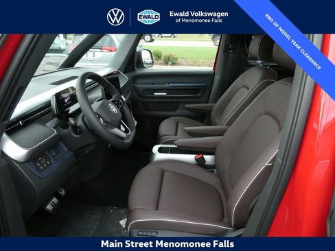 New 2025 Volkswagen ID. Buzz Pro S Plus AWD/4WD image 30
