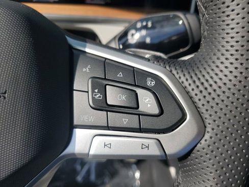 New 2026 Volkswagen Tiguan SEL R-Line image 28