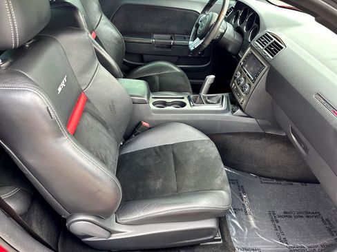 Used 2012 Dodge Challenger SRT8 w/ Premium Sound Group image 19
