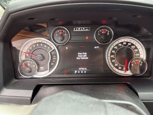 Used 2016 RAM 1500 Laramie w/ Convenience Group image 10