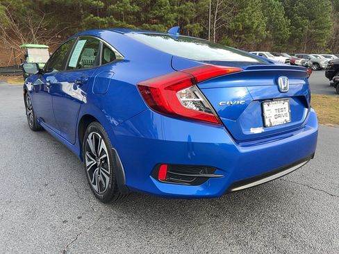 Used 2017 Honda Civic EX-T image 7