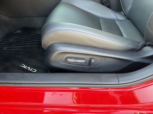 Used 2022 Honda Civic Touring image 20