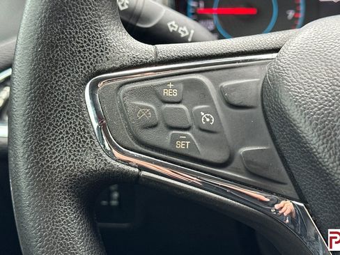 Used 2017 Chevrolet Cruze LT image 25