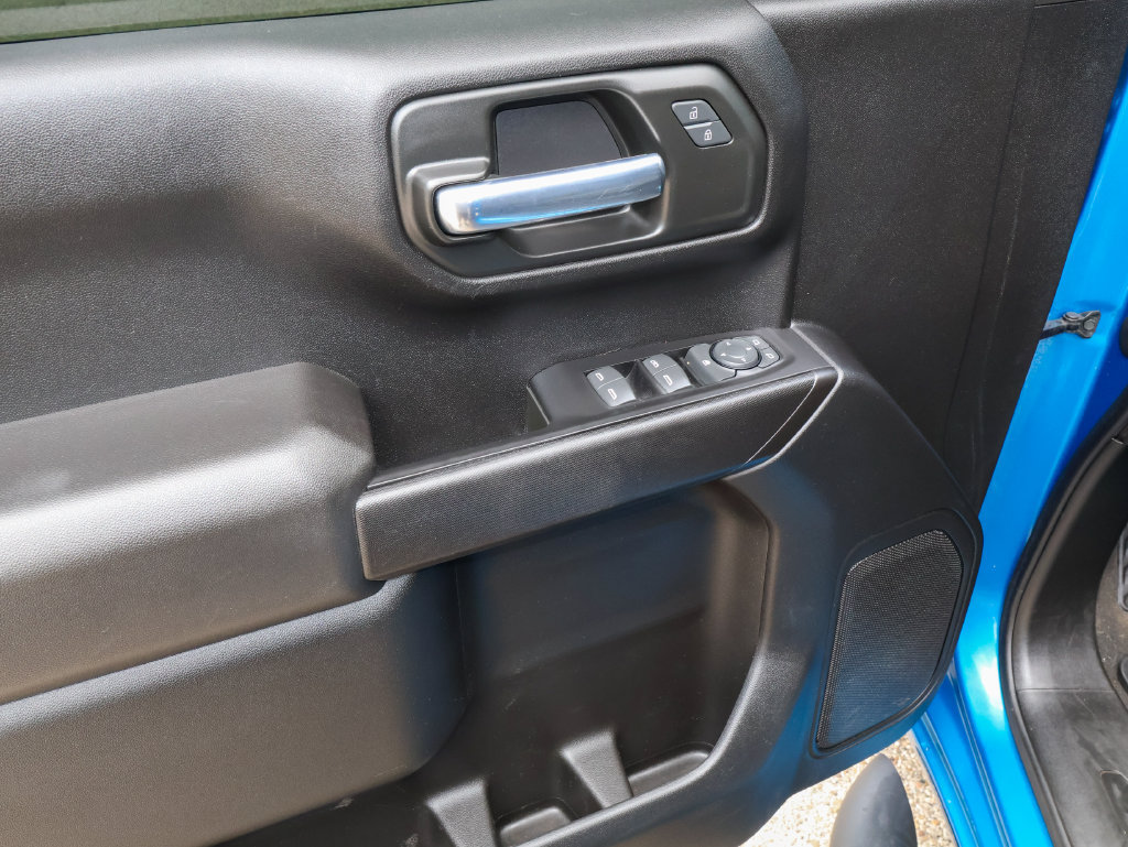 Used 2023 Chevrolet Silverado 1500 Custom w/ Rally Edition RWD image 13