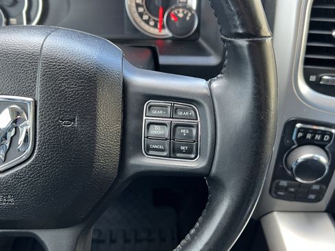 Used 2017 RAM 1500 Big Horn AWD/4WD image 32