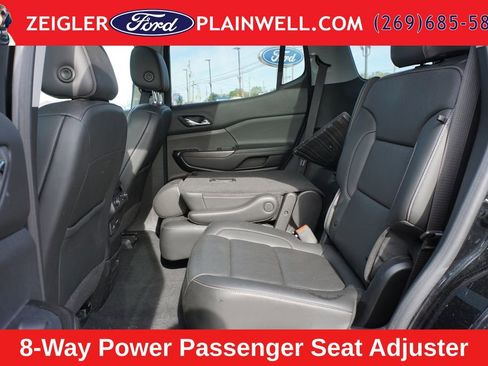 Used 2023 GMC Acadia SLT w/ Elevation Edition AWD/4WD image 12